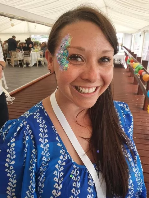 glitter bar 16 glitter bar 16